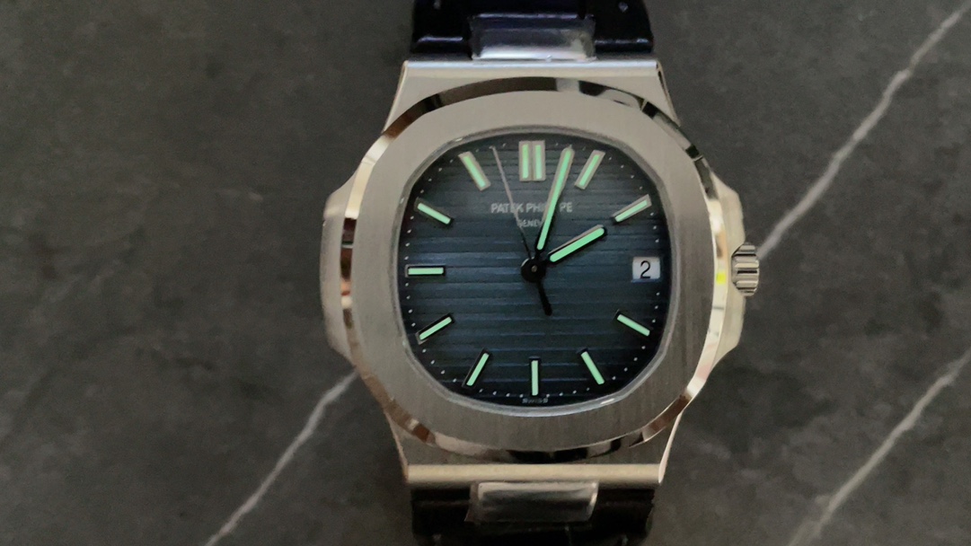 PATEK PHILIPPE NAUTILUS 40mm【5711/1A-001】