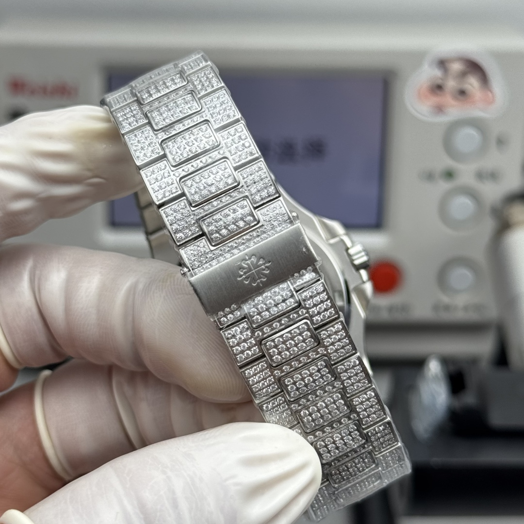 PATEK PHILIPPE NAUTILUS 41mm【5811/Custom Dial】