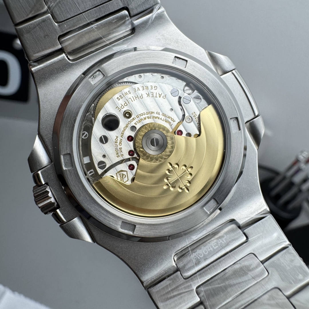 PATEK PHILIPPE NAUTILUS 41mm【5811/Custom Dial】