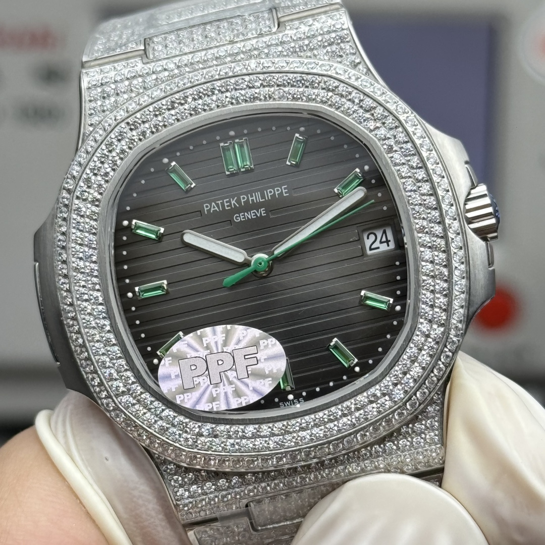 PATEK PHILIPPE NAUTILUS 41mm【5811/Custom Dial】