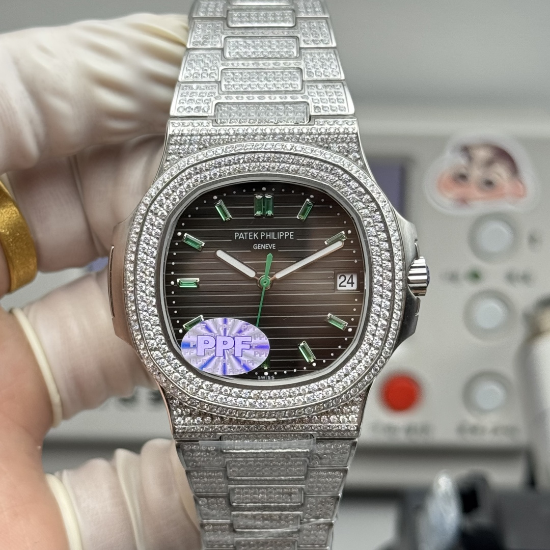 PATEK PHILIPPE NAUTILUS 41mm【5811/Custom Dial】