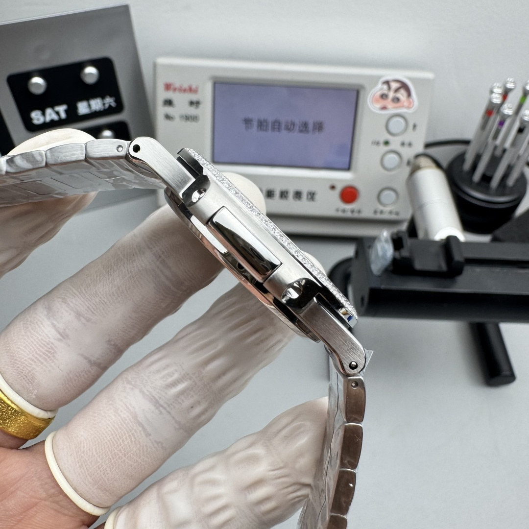 PATEK PHILIPPE NAUTILUS 41mm【5811/Custom Dial】