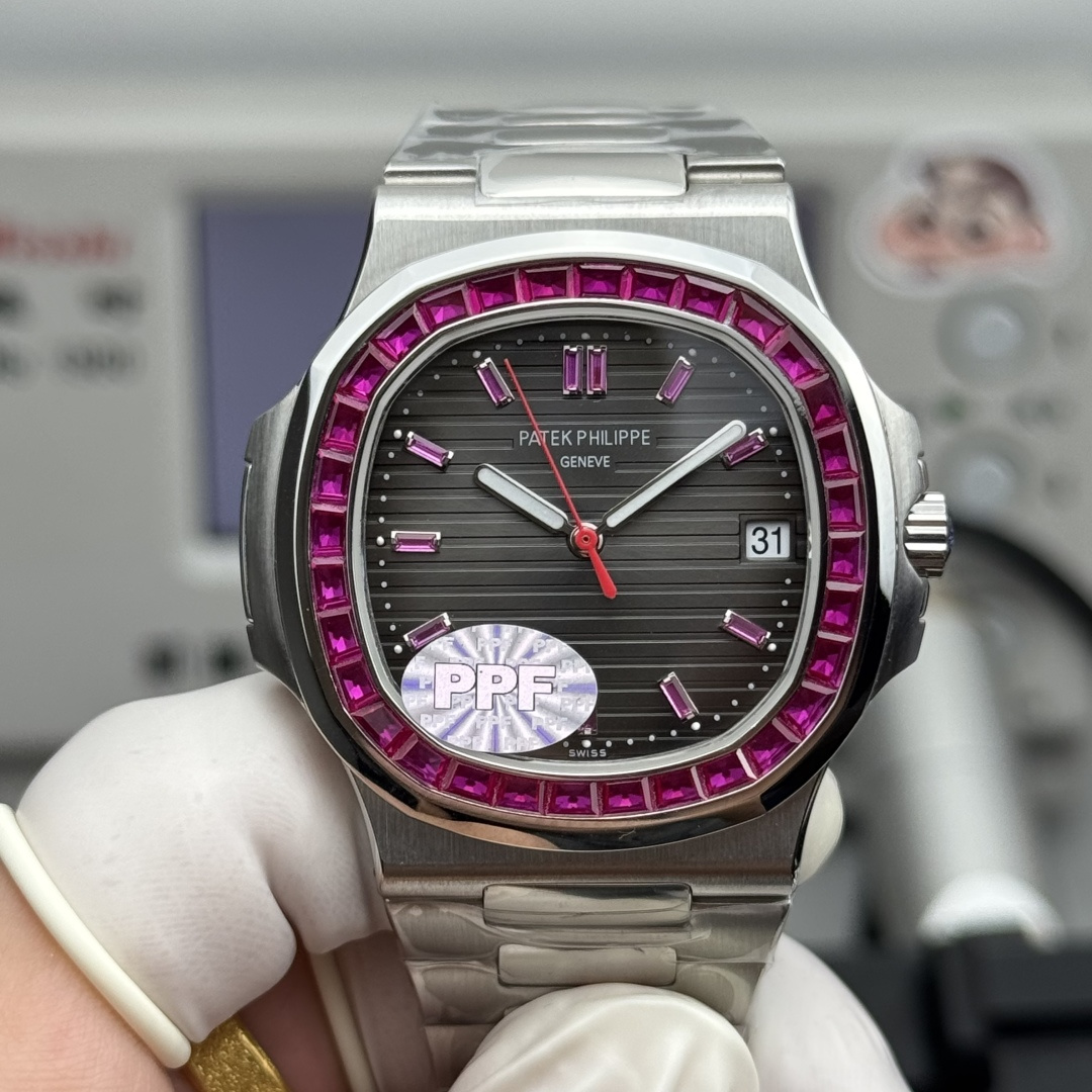 PATEK PHILIPPE NAUTILUS 40mm【5711/112P-001】