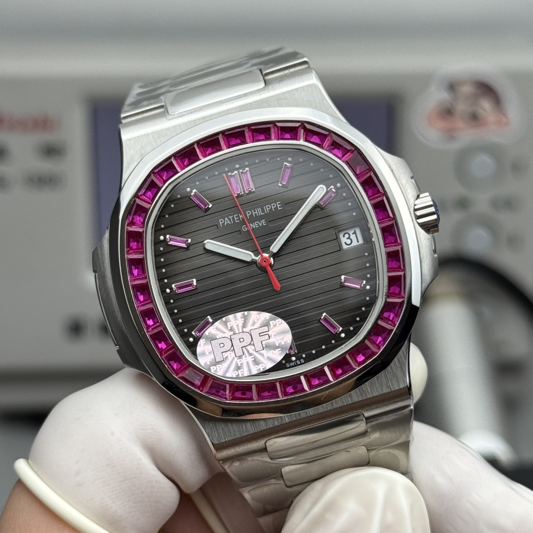 PATEK PHILIPPE NAUTILUS 40mm【5711/112P-001】