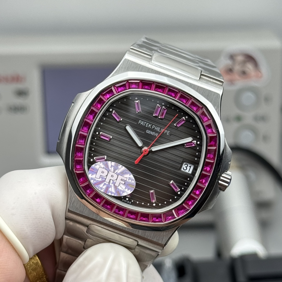 PATEK PHILIPPE NAUTILUS 40mm【5711/112P-001】