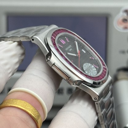 PATEK PHILIPPE NAUTILUS 40mm【5711/112P-001】