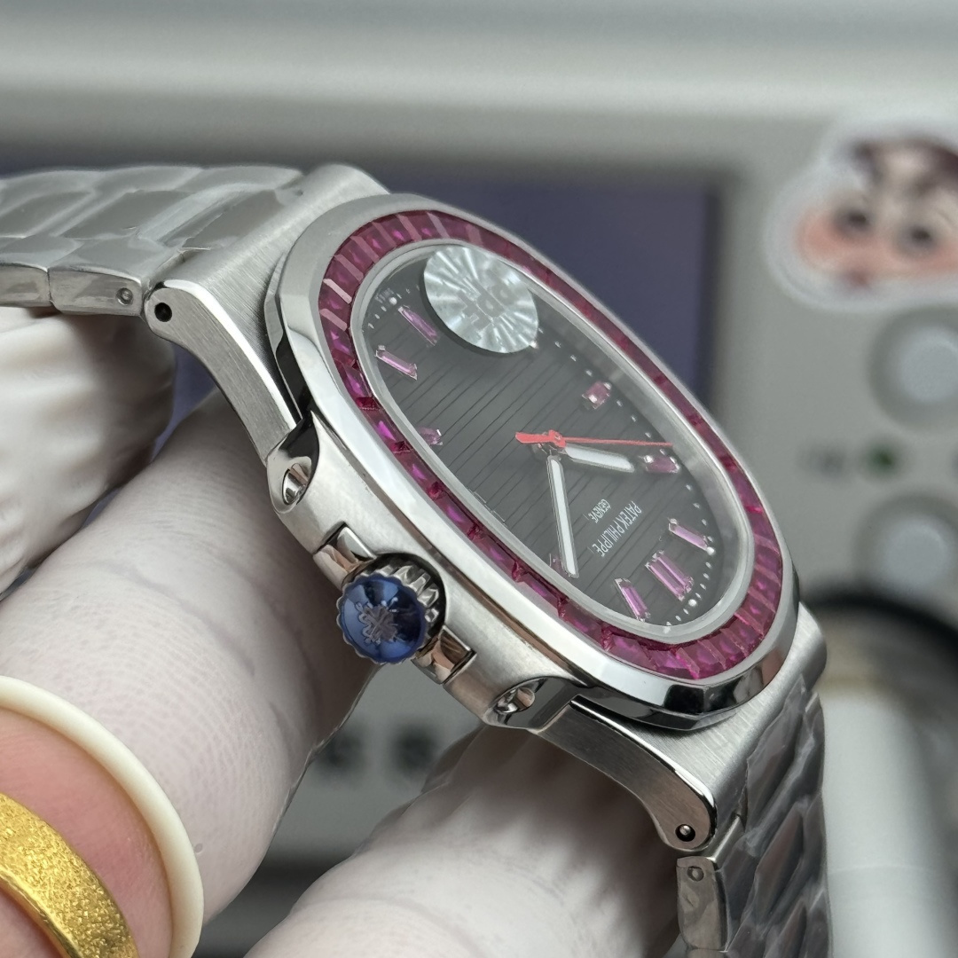 PATEK PHILIPPE NAUTILUS 40mm【5711/112P-001】