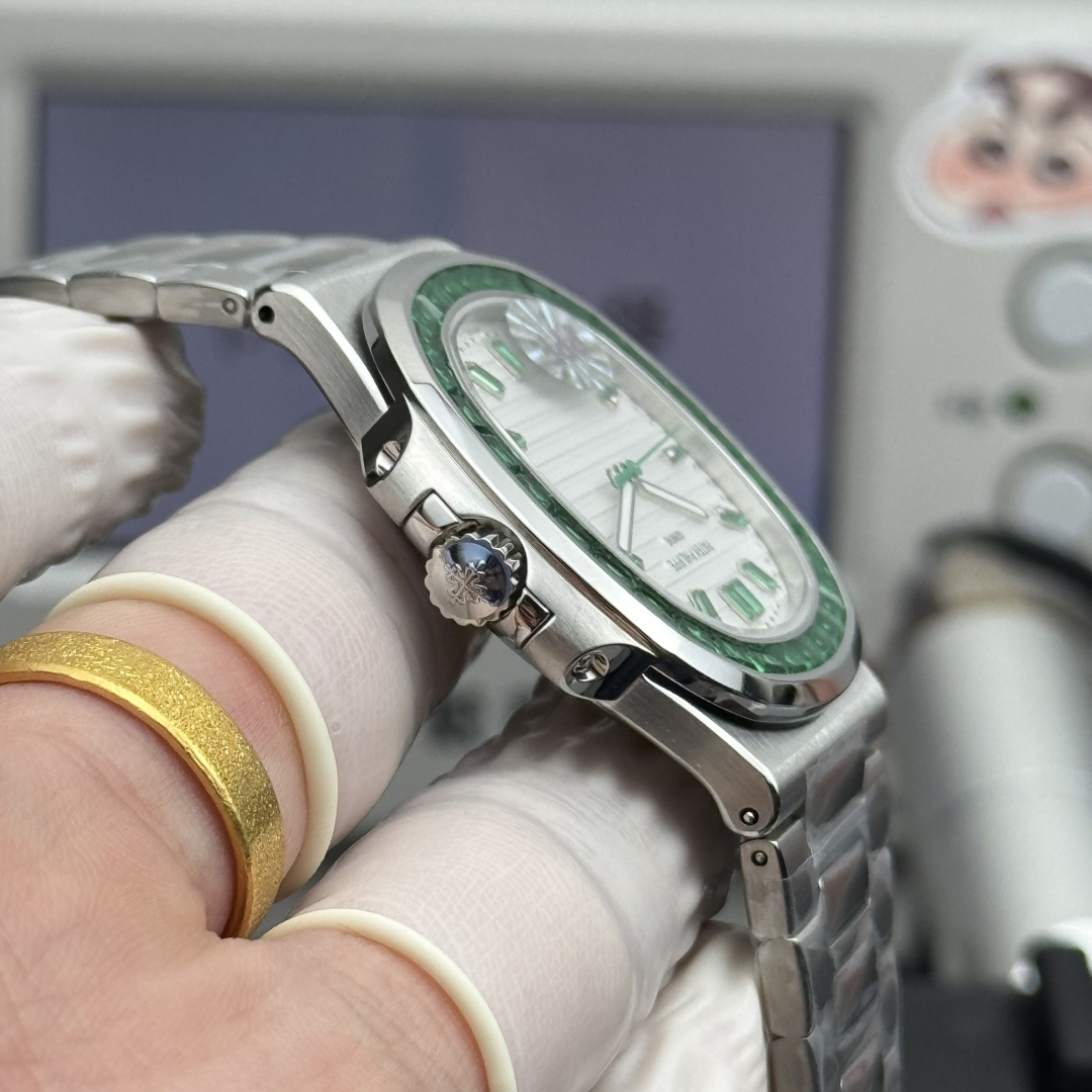 PATEK PHILIPPE NAUTILUS 40mm【5711-Custom Dial】