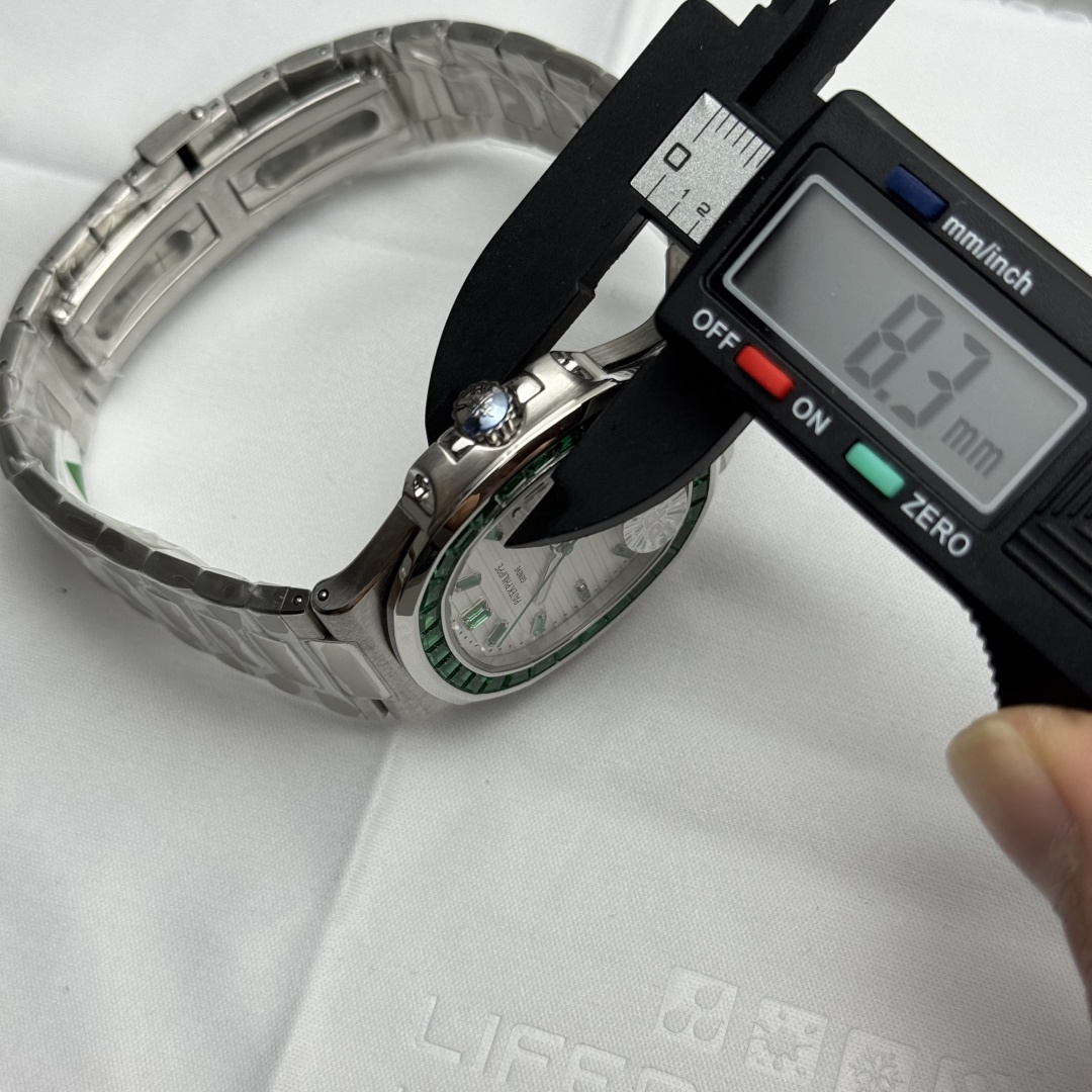 PATEK PHILIPPE NAUTILUS 40mm【5711-Custom Dial】