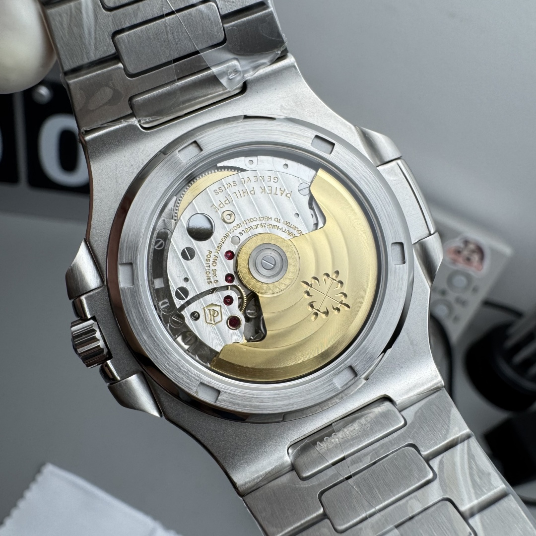 PATEK PHILIPPE NAUTILUS 40mm【5711-Custom Dial】