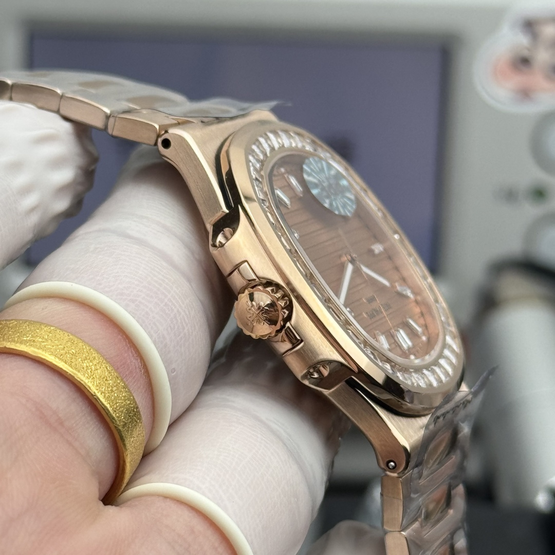 PATEK PHILIPPE NAUTILUS 40mm【5723/1R-001】