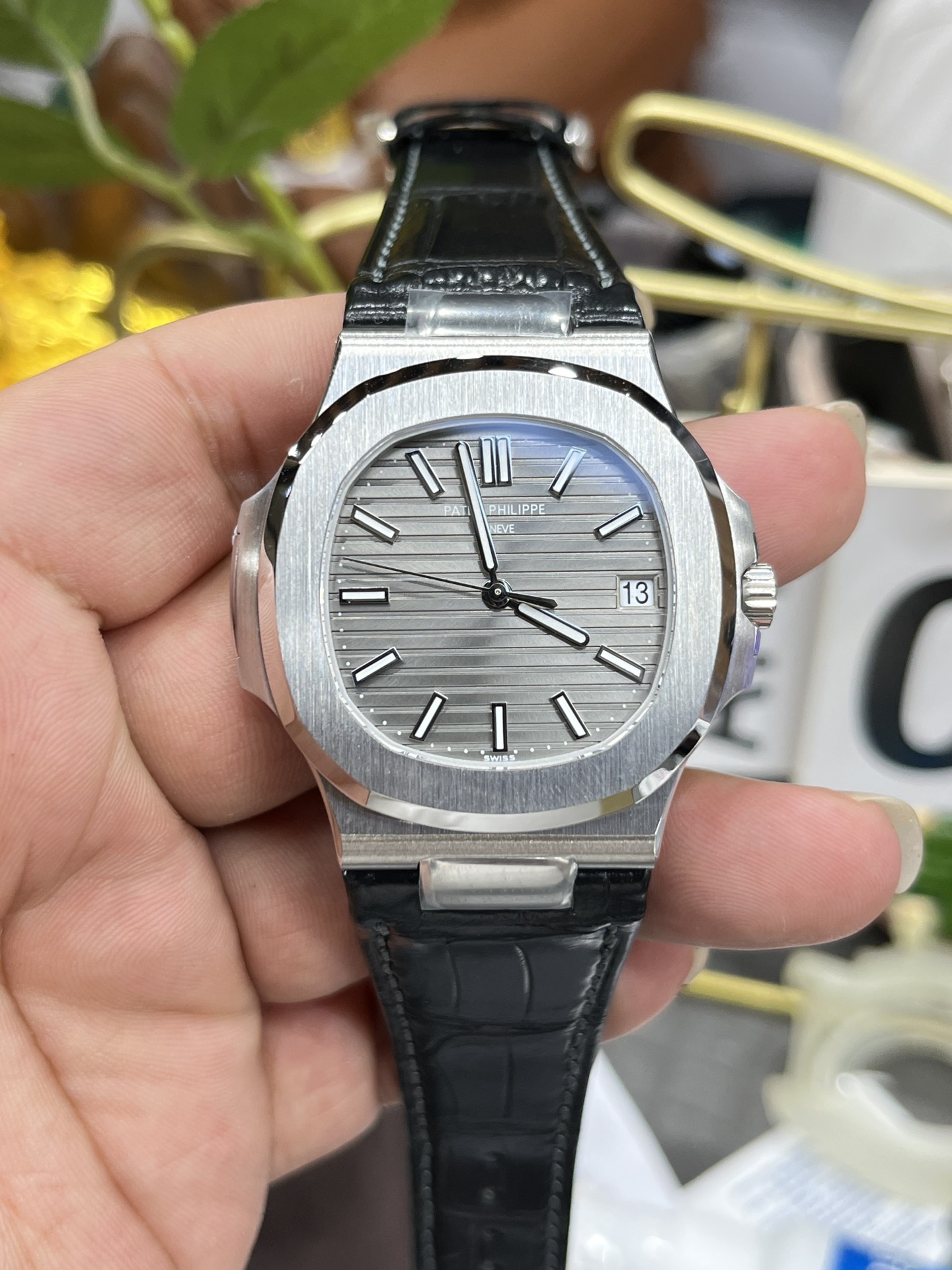 PATEK PHILIPPE NAUTILUS 40mm【5711G-001】