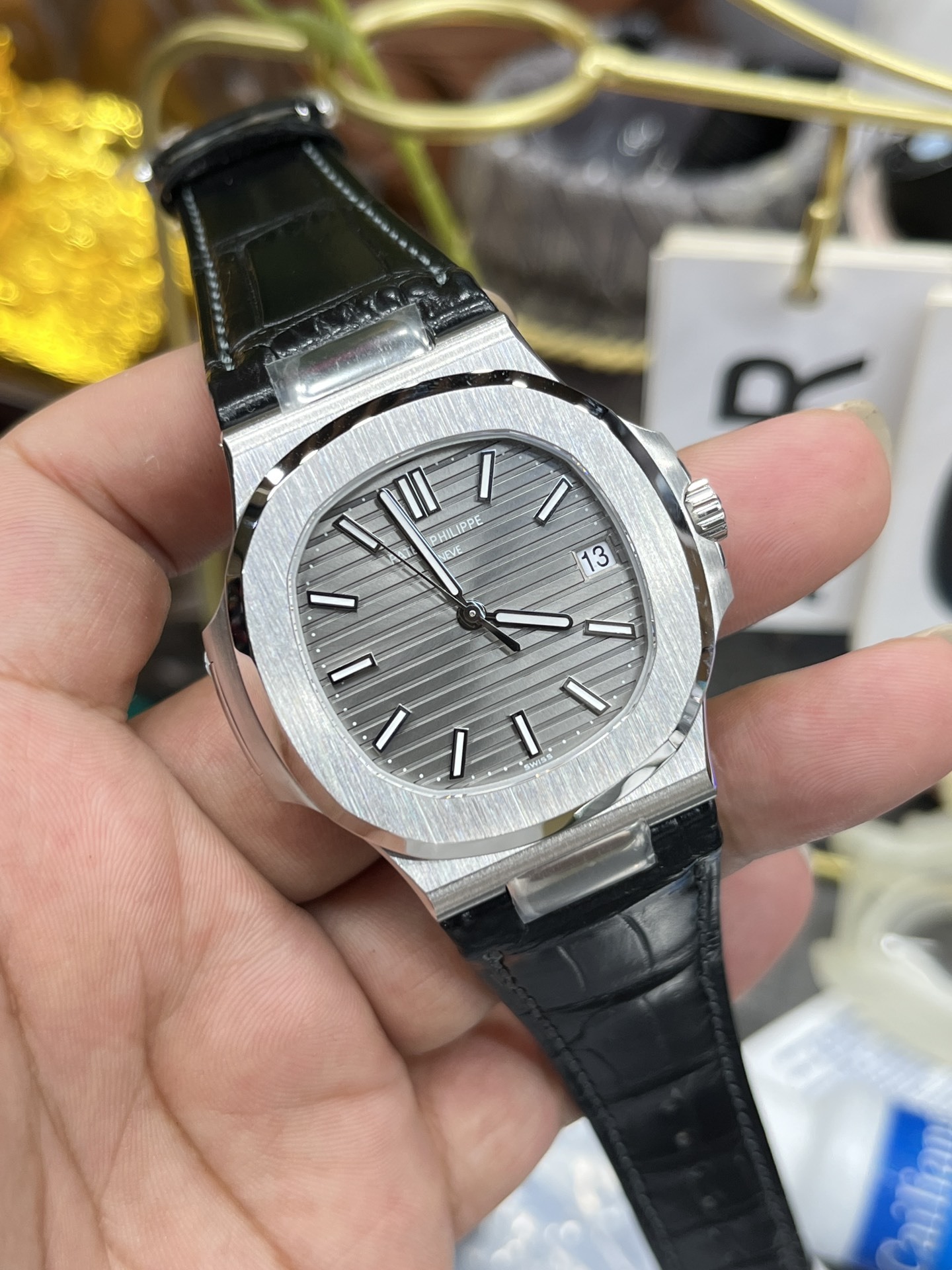 PATEK PHILIPPE NAUTILUS 40mm【5711G-001】