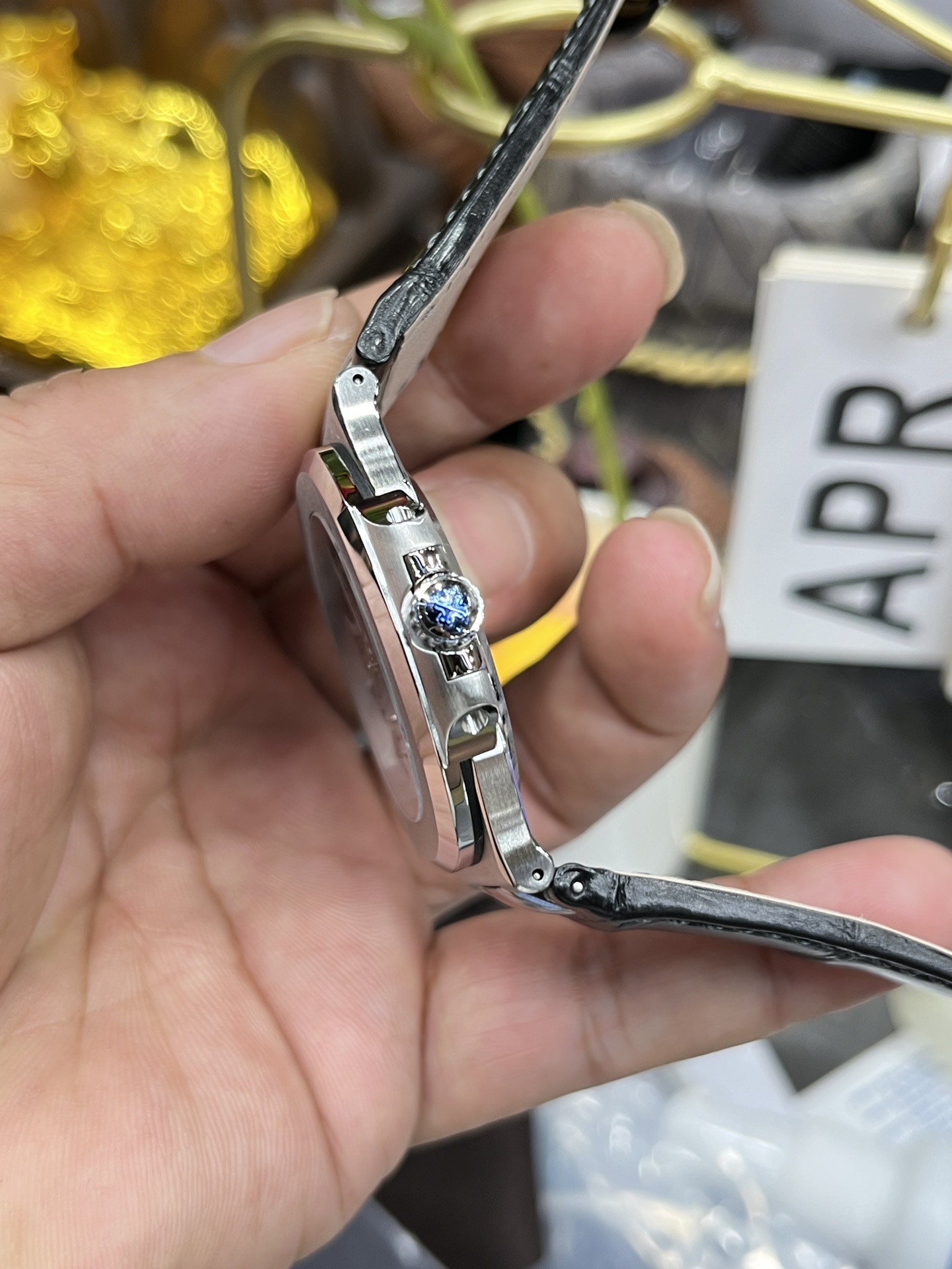 PATEK PHILIPPE NAUTILUS 40mm【5711G-001】