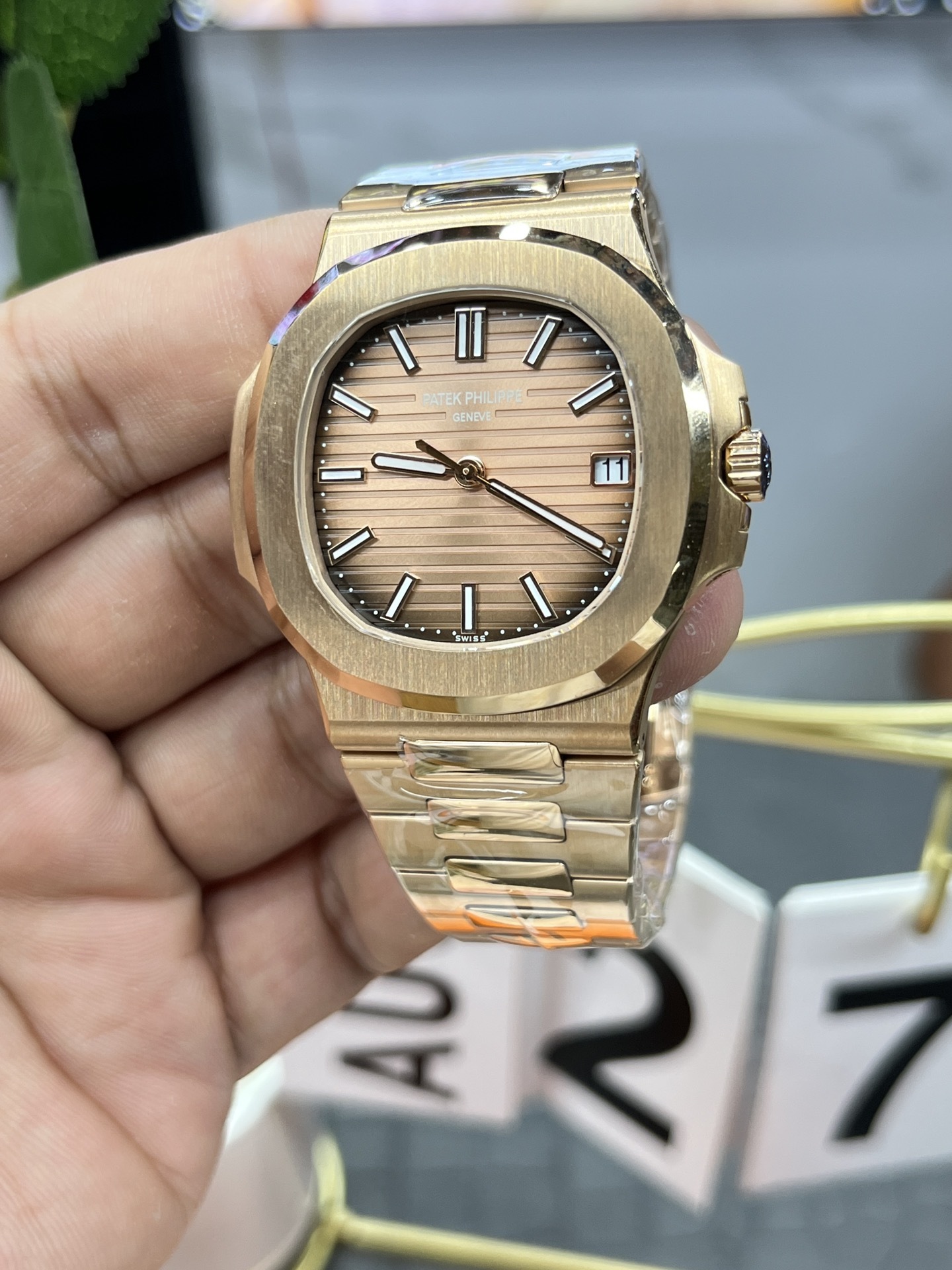 PATEK PHILIPPE NAUTILUS 41mm【5811/Custom Dial】