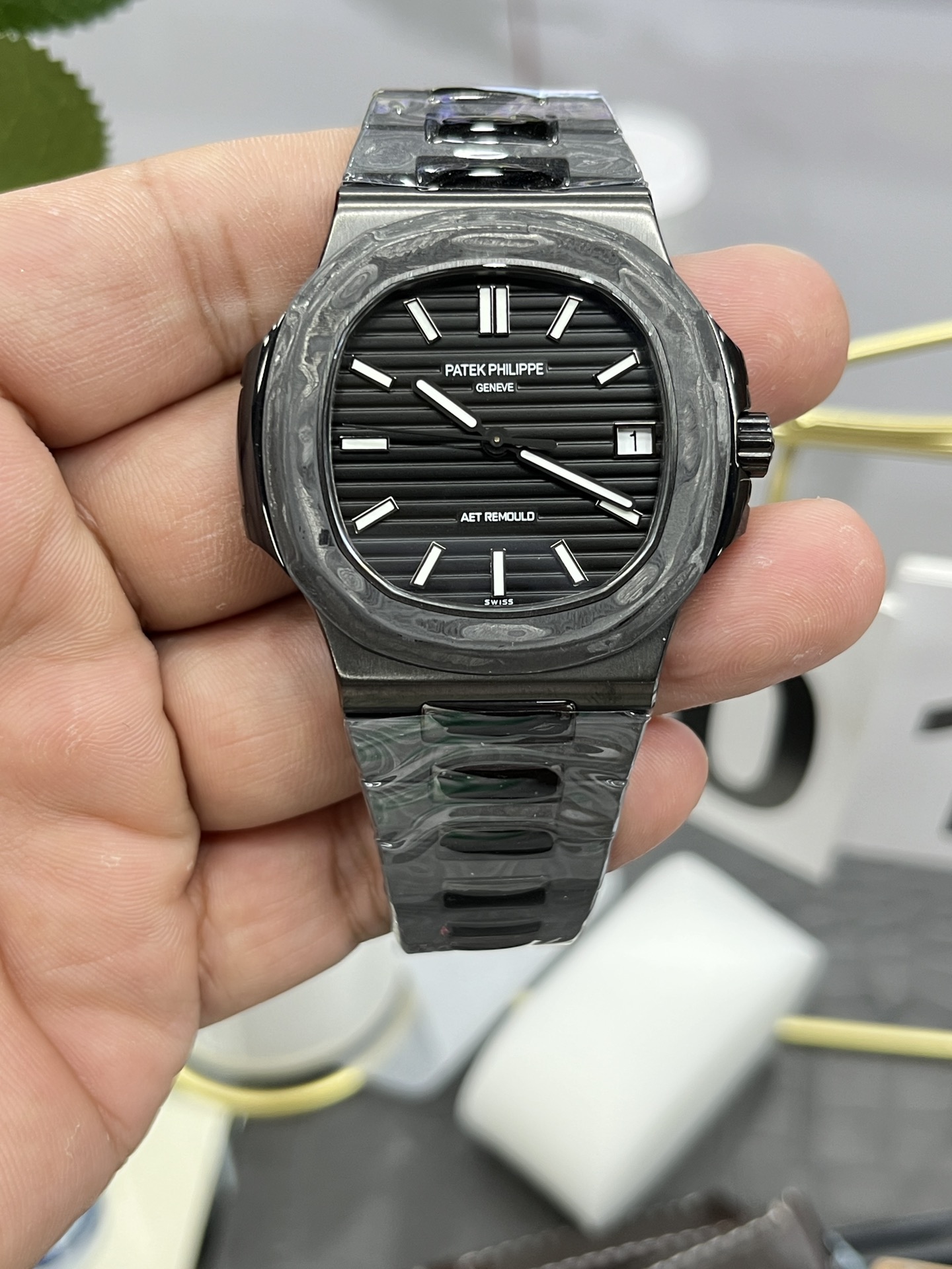 PATEK PHILIPPE NAUTILUS 41mm【5811/Carbon Fiber】