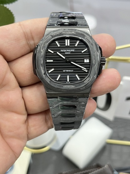 PATEK PHILIPPE NAUTILUS 41mm【5811/Carbon Fiber】