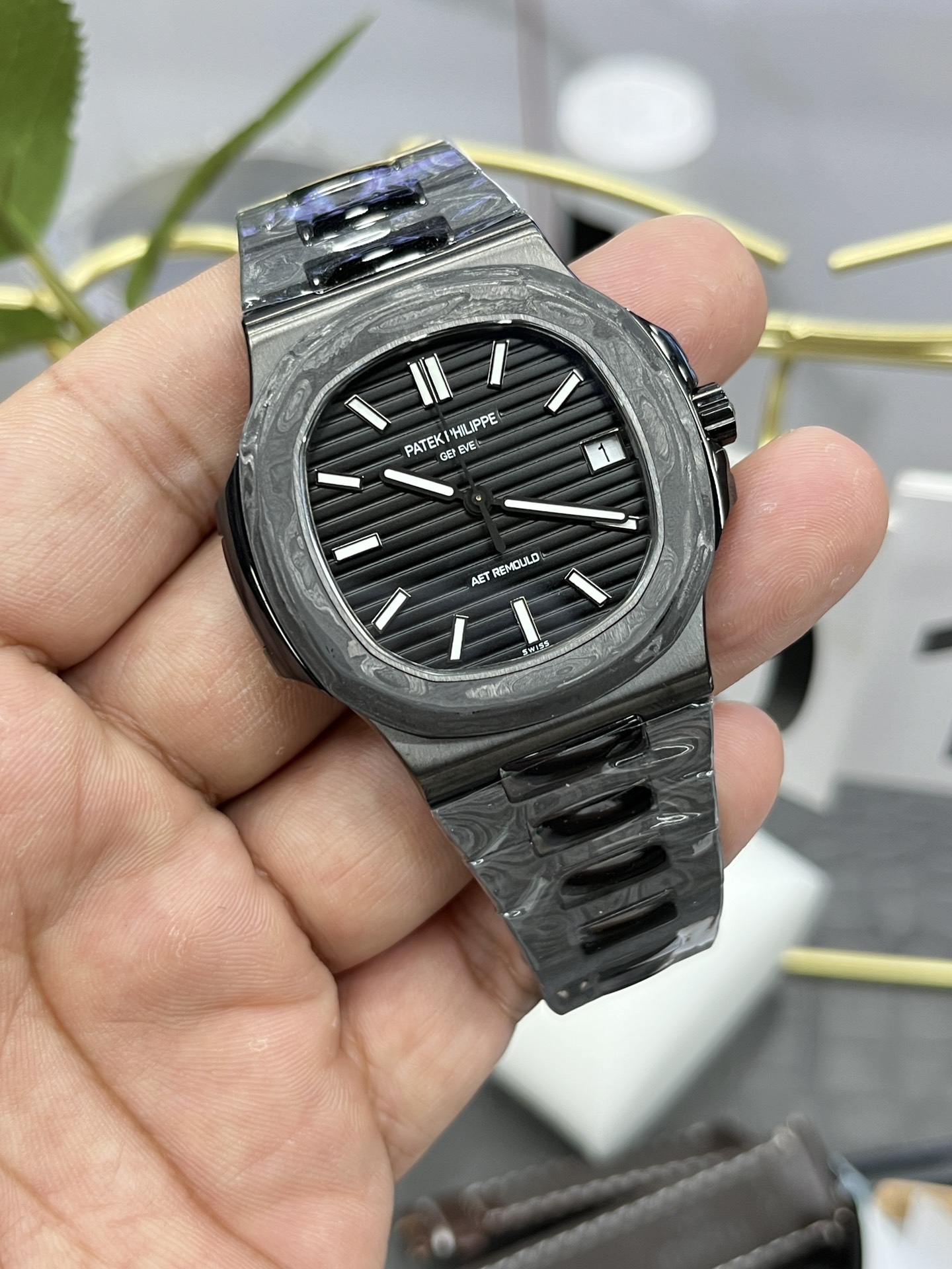 PATEK PHILIPPE NAUTILUS 41mm【5811/Carbon Fiber】