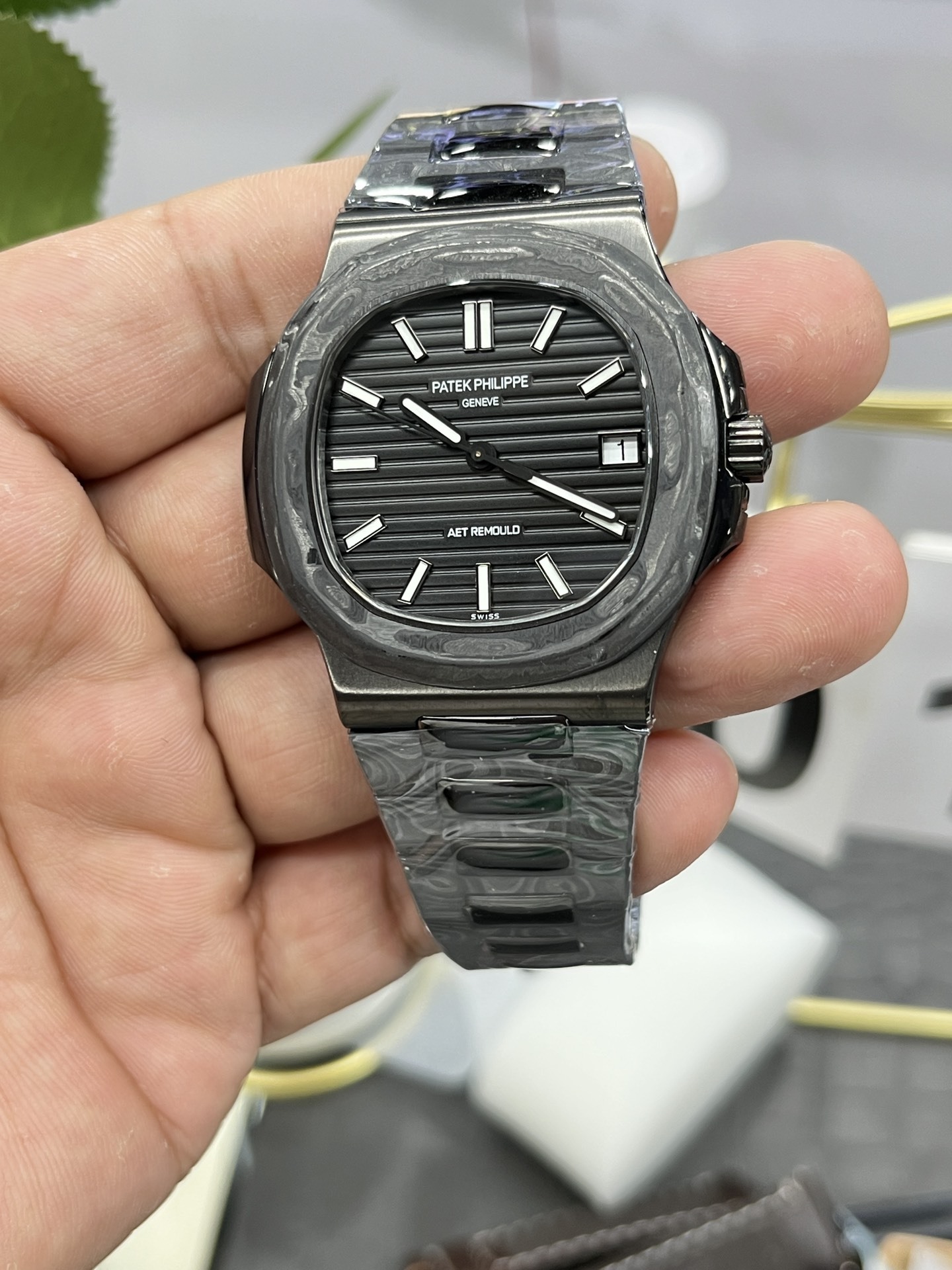 PATEK PHILIPPE NAUTILUS 41mm【5811/Carbon Fiber】