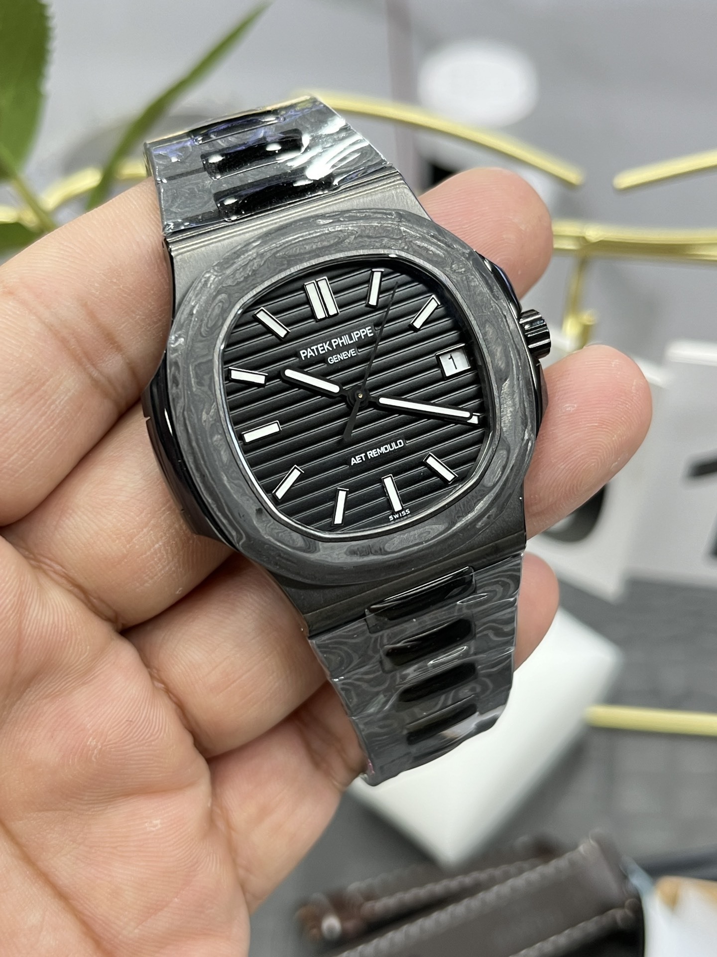 PATEK PHILIPPE NAUTILUS 41mm【5811/Carbon Fiber】