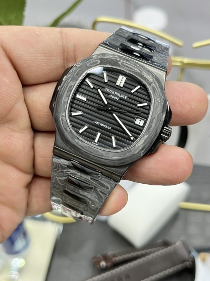 PATEK PHILIPPE NAUTILUS 41mm【5811/Carbon Fiber】