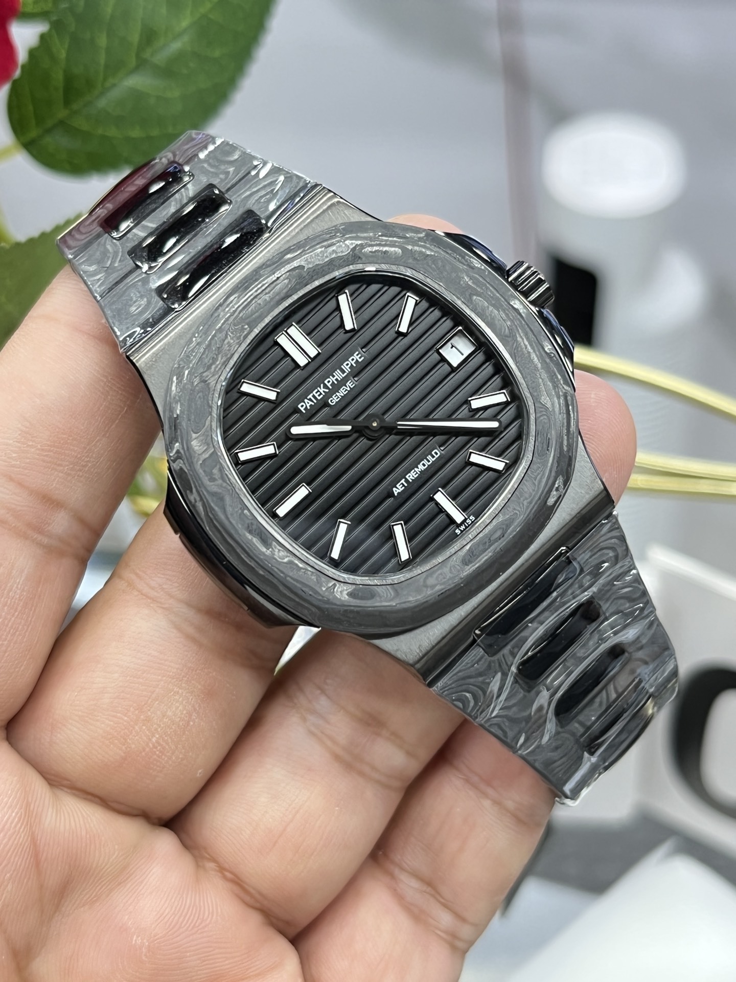 PATEK PHILIPPE NAUTILUS 41mm【5811/Carbon Fiber】