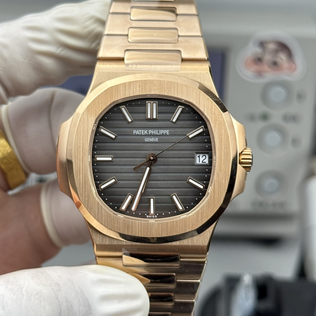 PATEK PHILIPPE NAUTILUS 40mm【5711R-001】