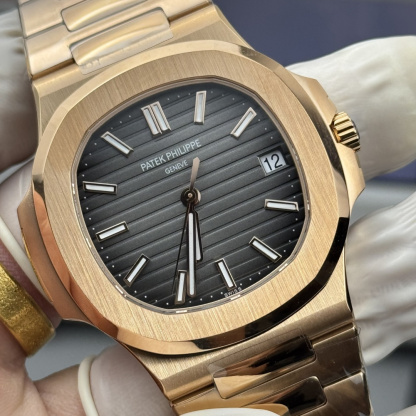 PATEK PHILIPPE NAUTILUS 40mm【5711R-001】