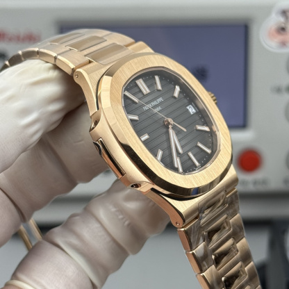 PATEK PHILIPPE NAUTILUS 40mm【5711R-001】