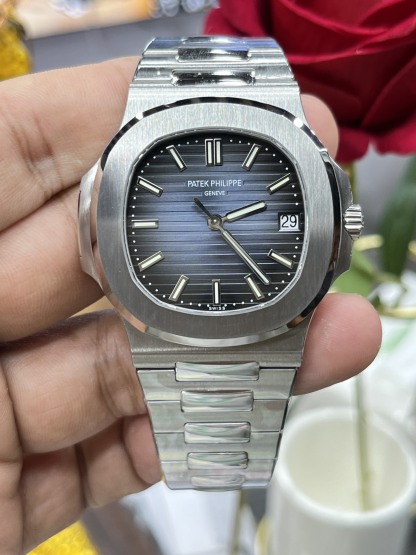 PATEK PHILIPPE NAUTILUS 40mm【5711/1A-001】