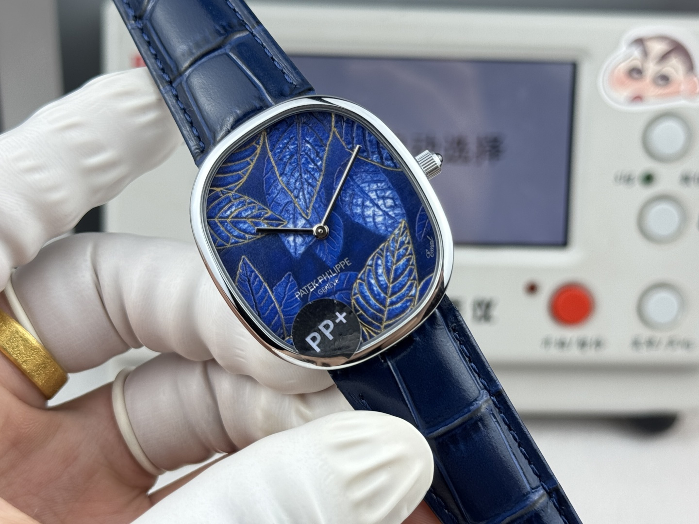 PATEK PHILIPPE GOLDEN  ELLIPSE  34.5mm×39.5mm【leaves】