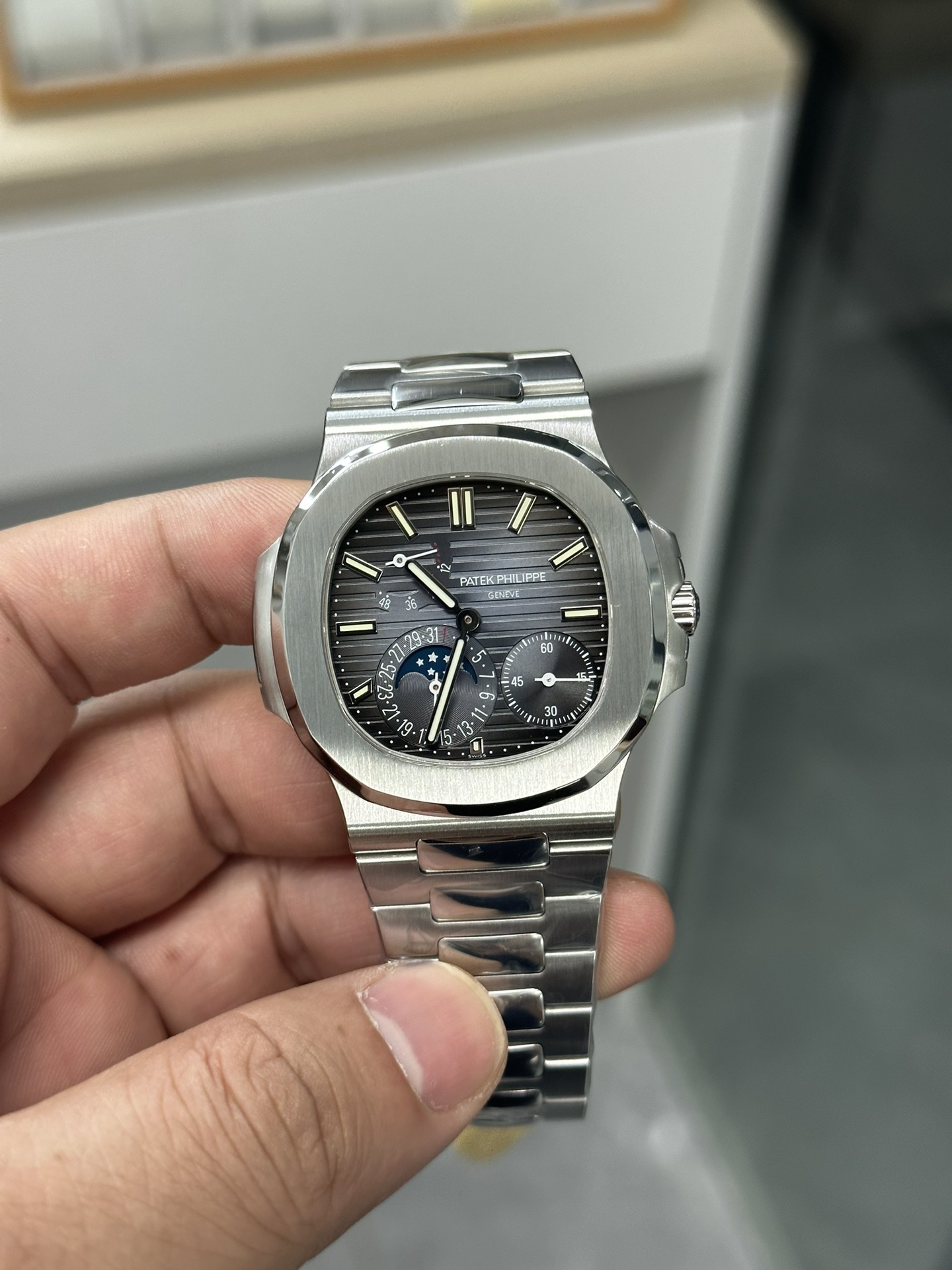 PATEK PHILIPPE NAUTILUS 40mm【5712/1A-001】
