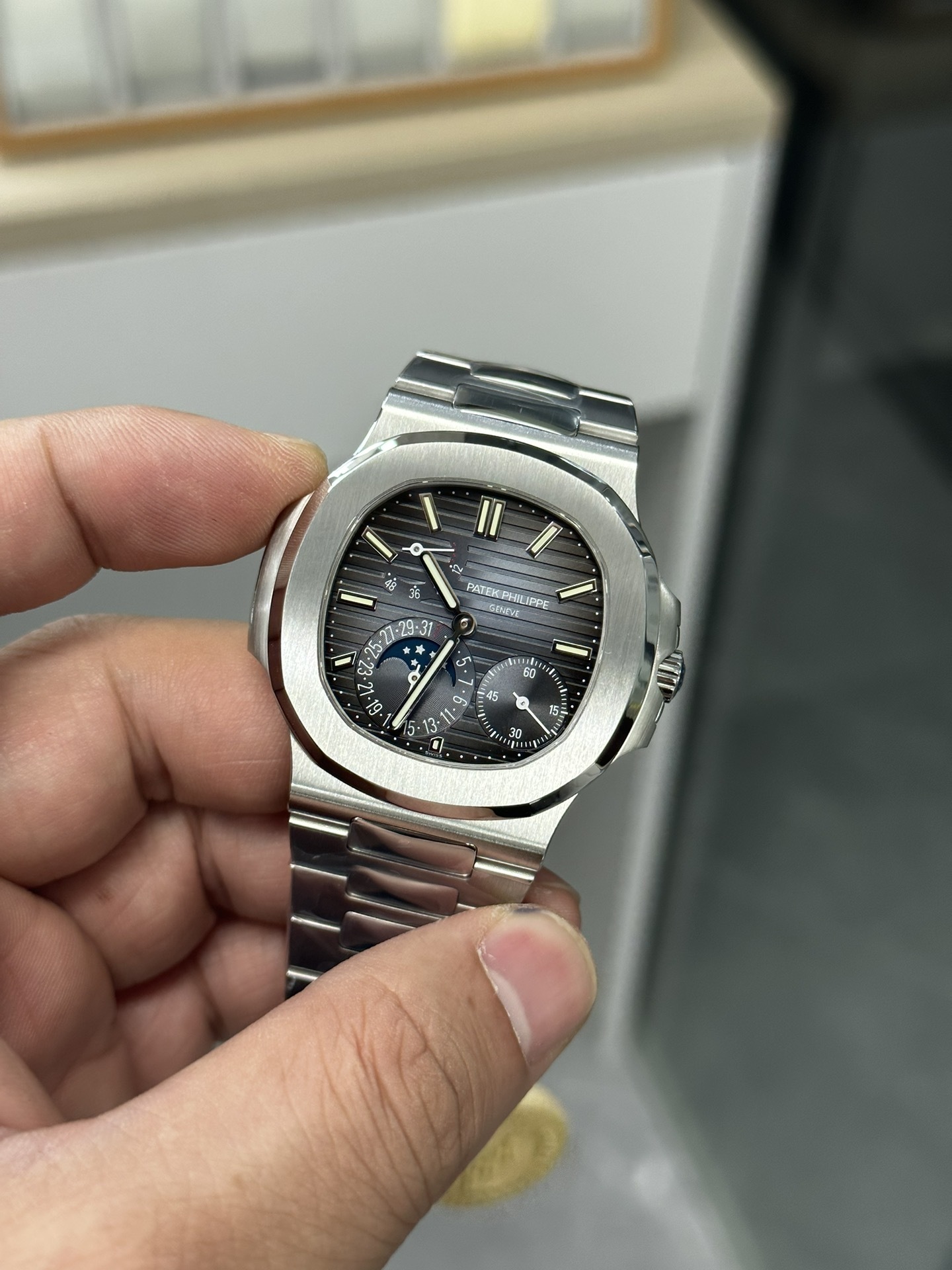 PATEK PHILIPPE NAUTILUS 40mm【5712/1A-001】