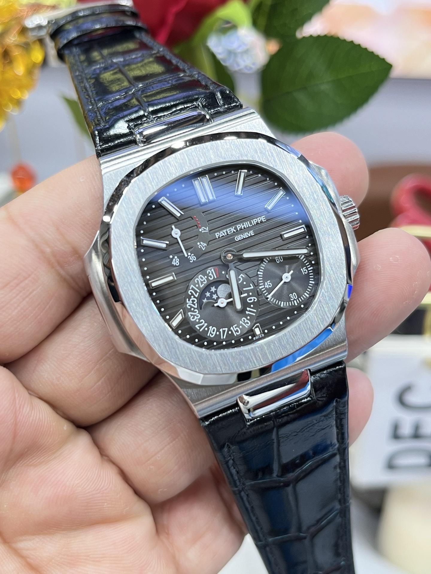 PATEK PHILIPPE NAUTILUS 40mm【5712G-001】