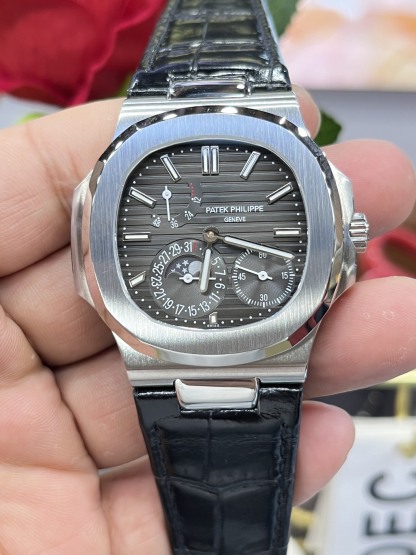 PATEK PHILIPPE NAUTILUS 40mm【5712G-001】