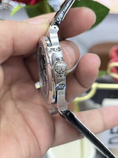 PATEK PHILIPPE NAUTILUS 40mm【5712G-001】