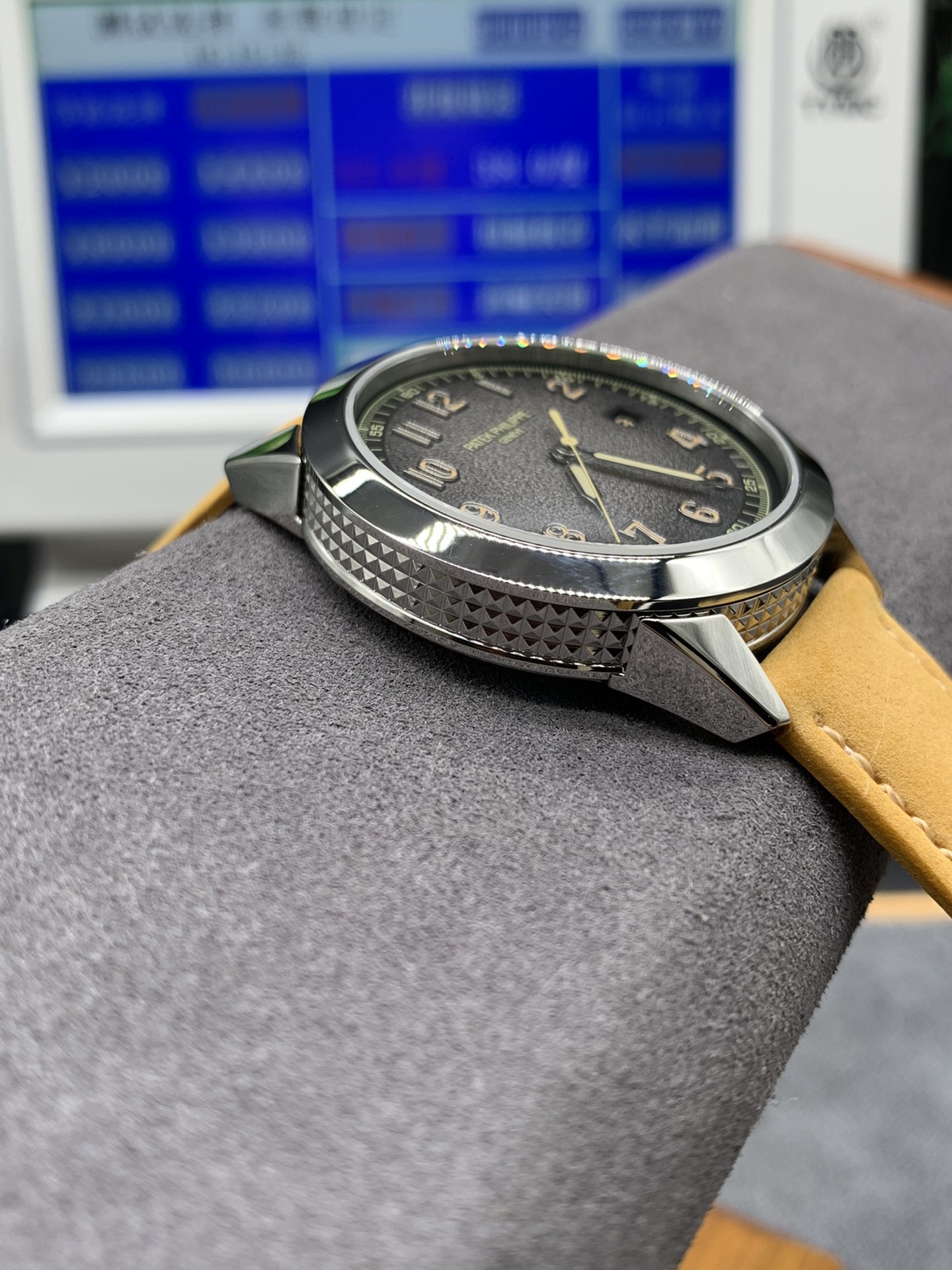 PATEK PHILIPPE CALATRAVA 40mm【5226G-001】