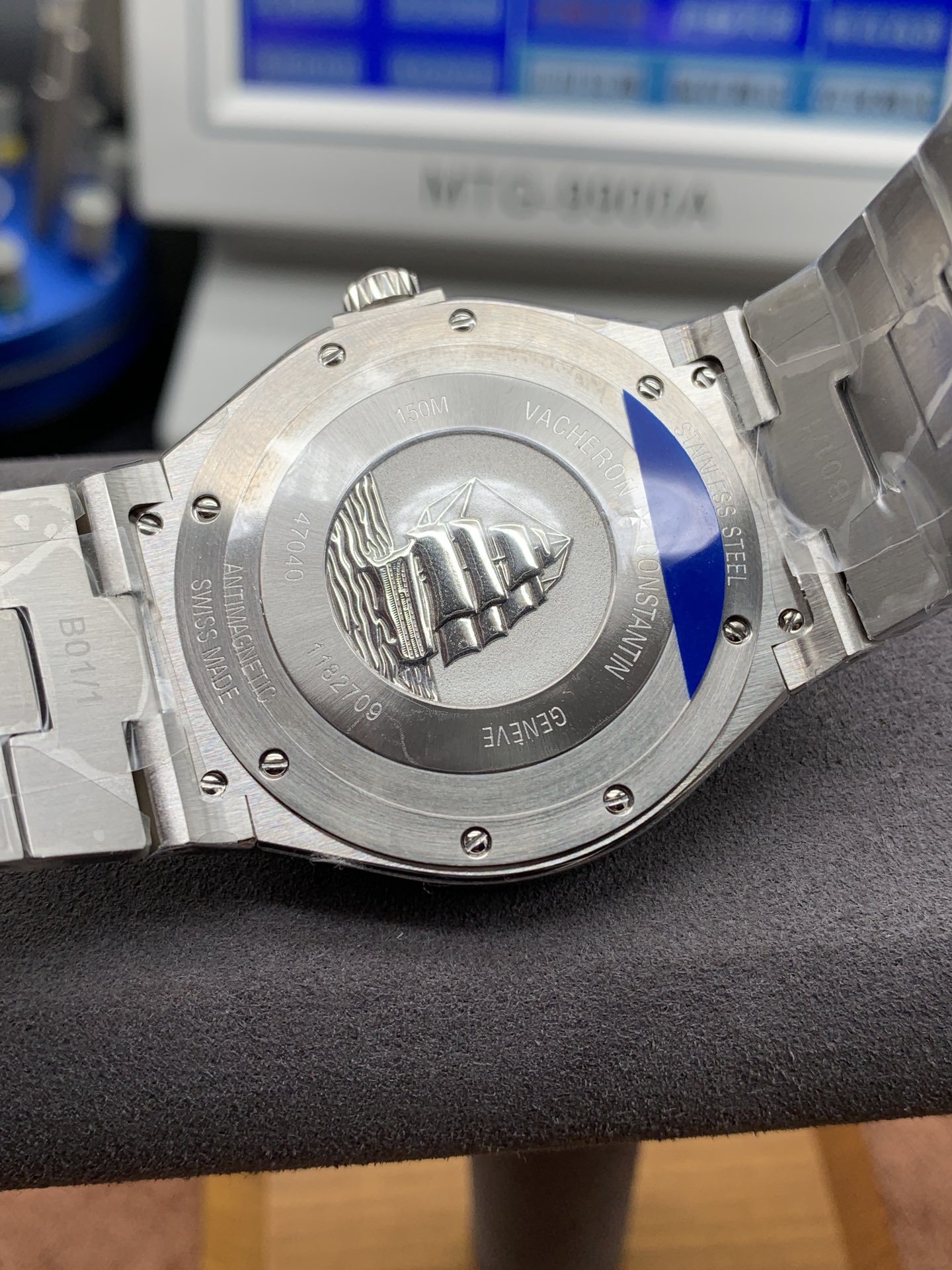 Vacheron Constantin  OVERSEAS 42mm【47450/B01A-9227】