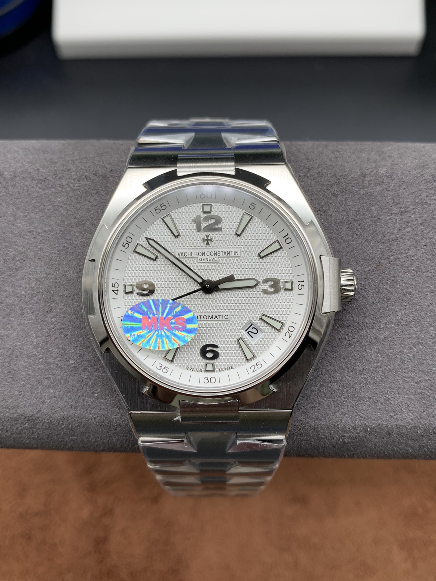 Vacheron Constantin  OVERSEAS 42mm【47450/B01A-9226】