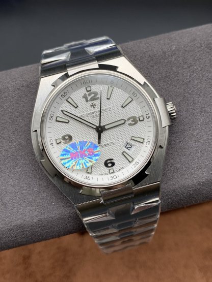 Vacheron Constantin  OVERSEAS 42mm【47450/B01A-9226】