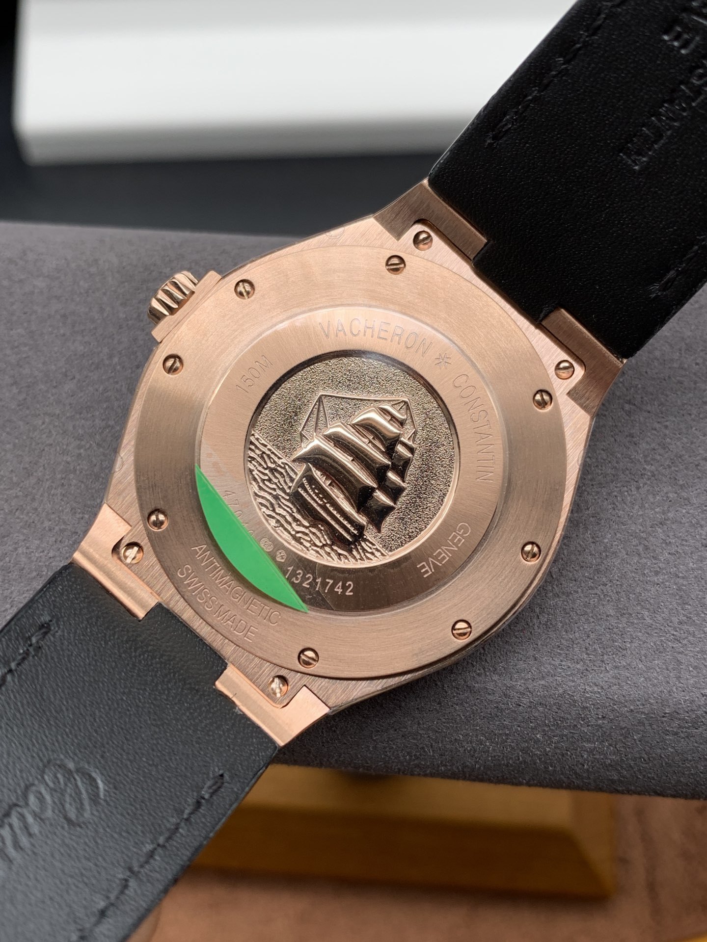 Vacheron Constantin  OVERSEAS 42mm【47040/000R-9666】