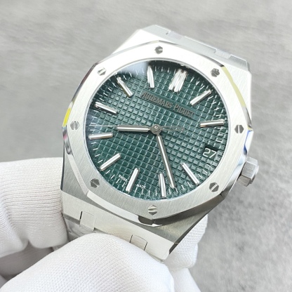 Audemars Piguet  ROYAL OAK 41mm 