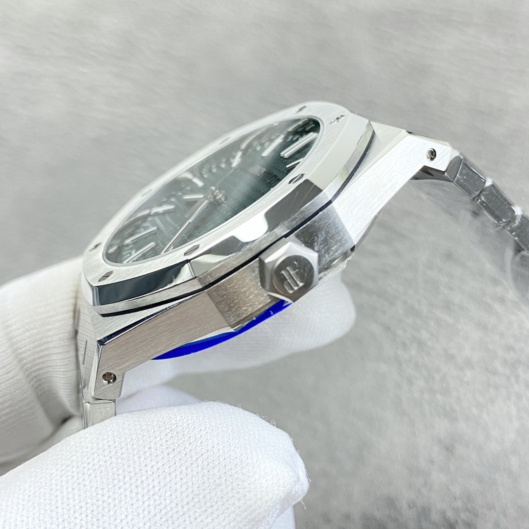 Audemars Piguet  ROYAL OAK 41mm 