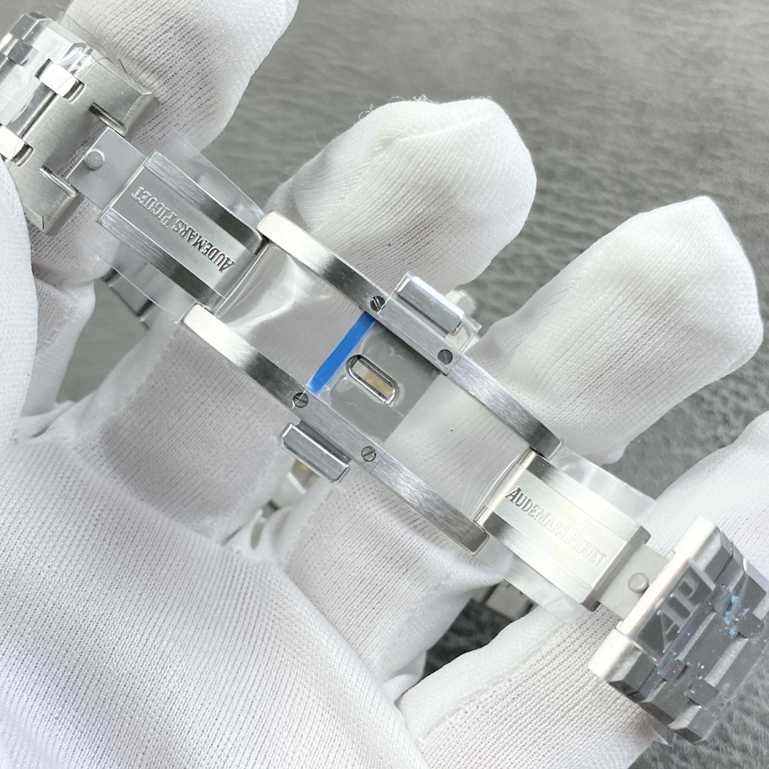 Audemars Piguet  ROYAL OAK 41mm 