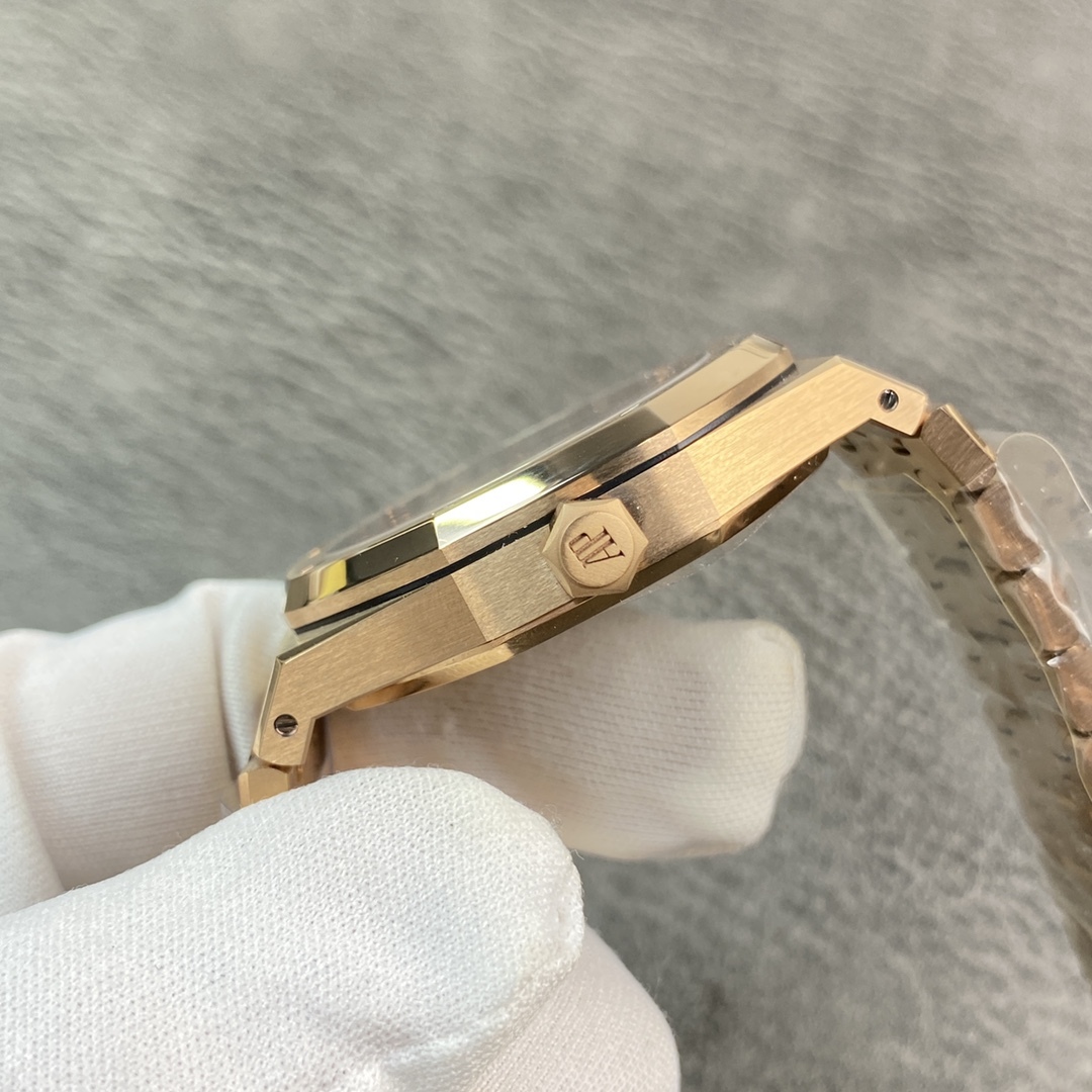 Audemars Piguet  ROYAL OAK 41mm 