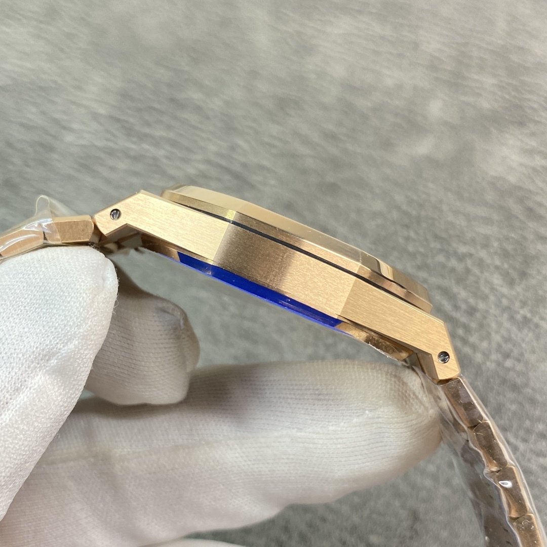 Audemars Piguet  ROYAL OAK 41mm 