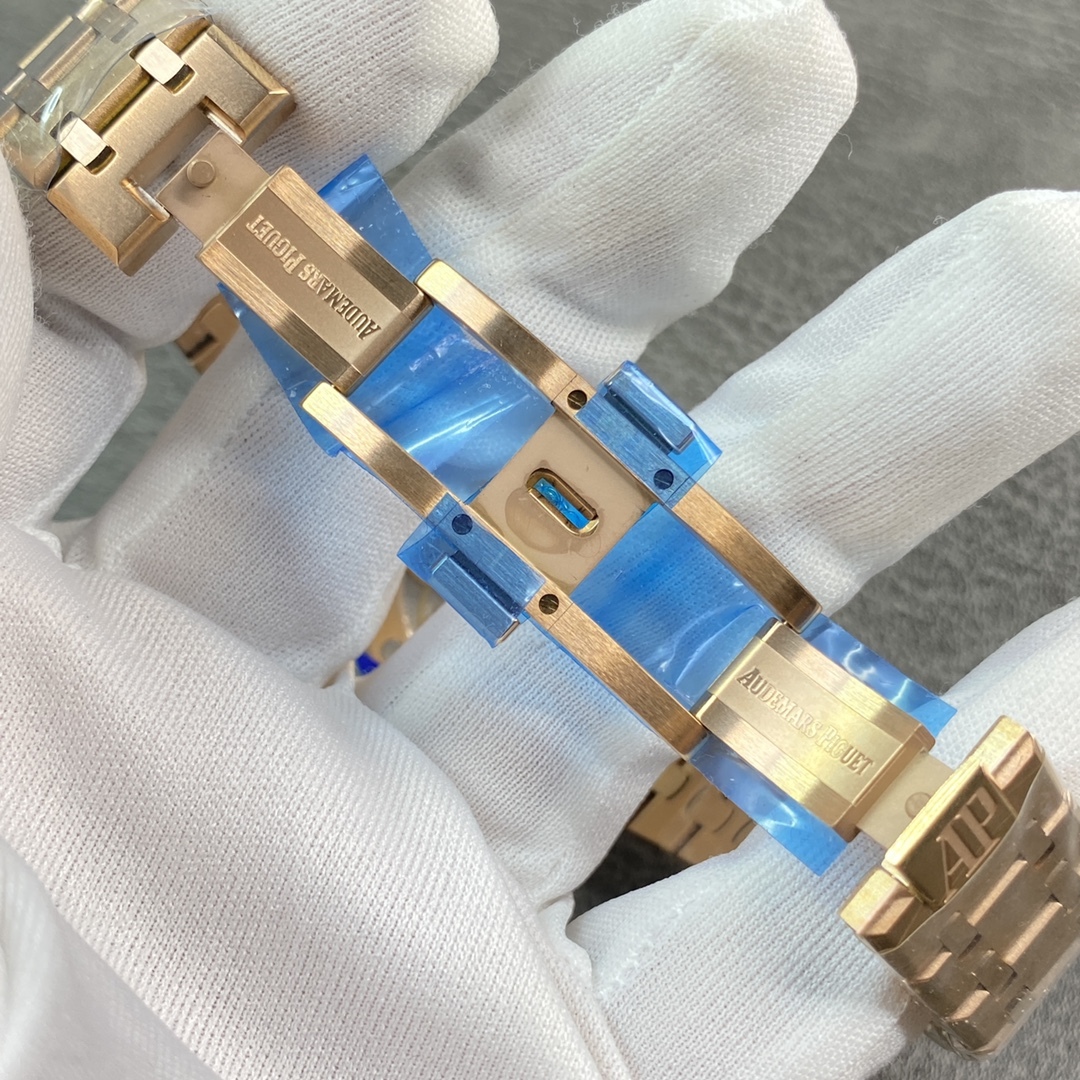 Audemars Piguet  ROYAL OAK 41mm 