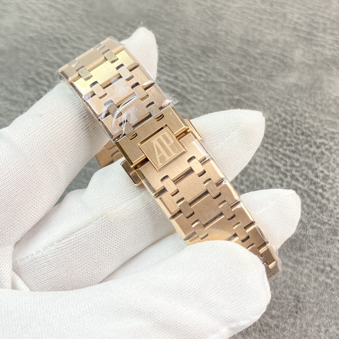 Audemars Piguet  ROYAL OAK 41mm 