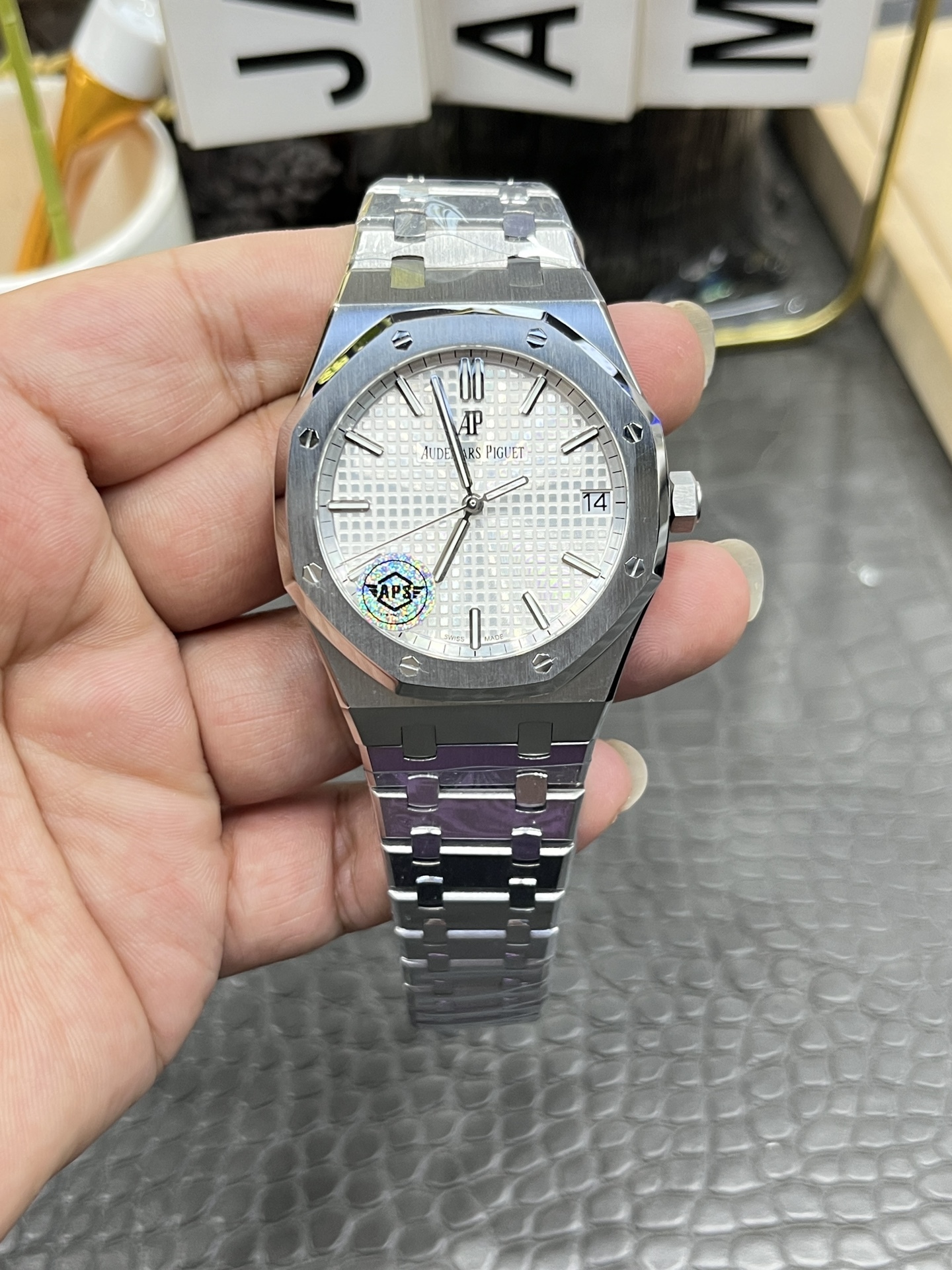 Audemars Piguet  ROYAL OAK 41mm 【15500ST.OO.1220ST.04】