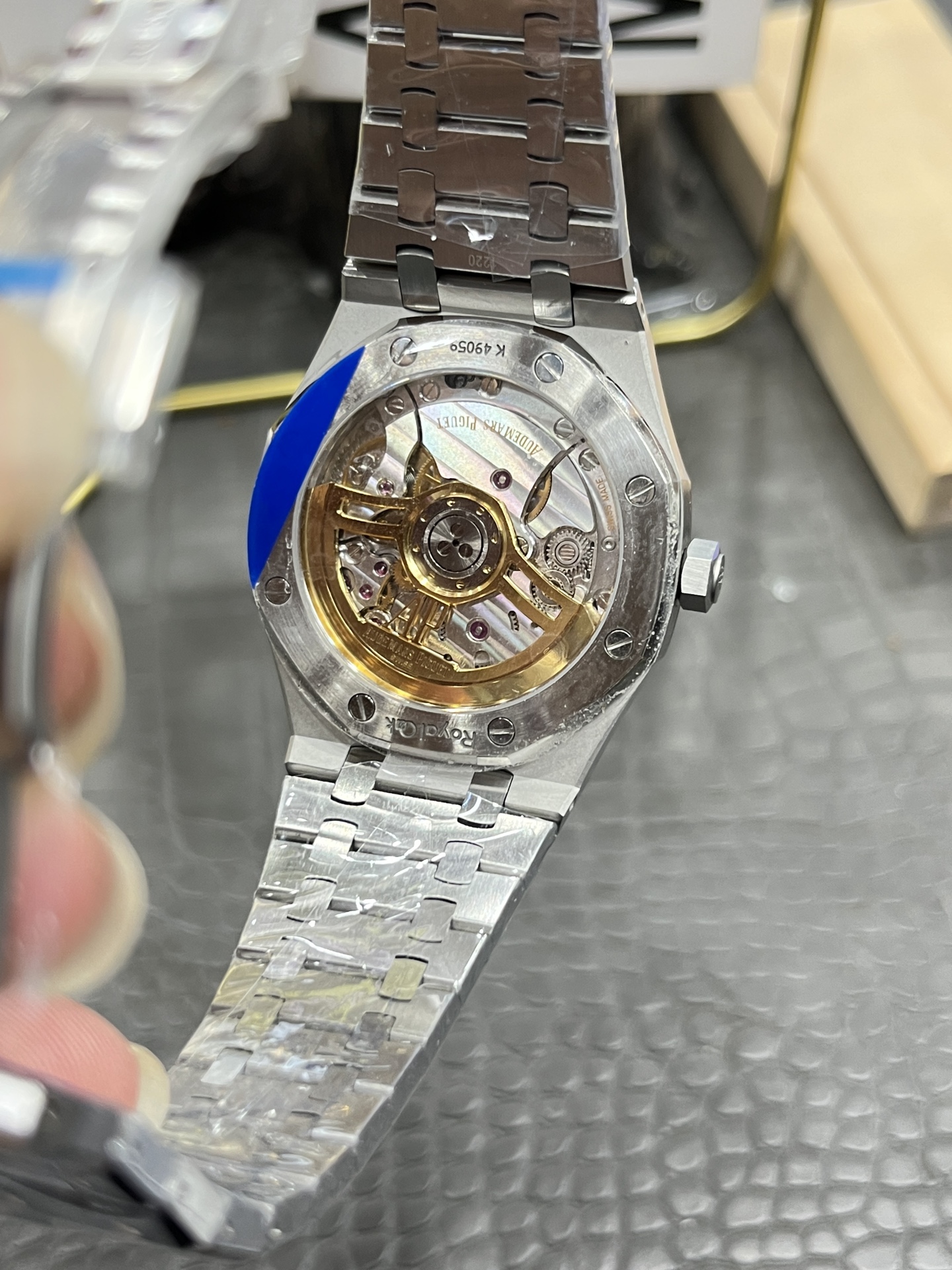 Audemars Piguet  ROYAL OAK 41mm 【15500ST.OO.1220ST.04】